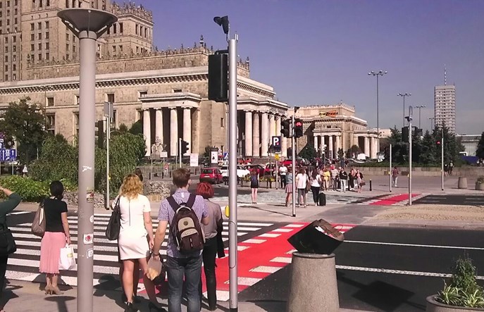 Warszawa: Stałe pasy na Emilii Plater. Miasto wychodzi z podziemi